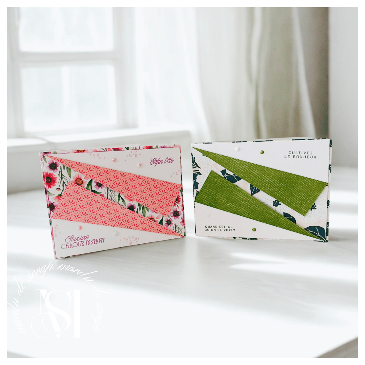 UNE CARTE DOUBLE&nbsp;MOTIF