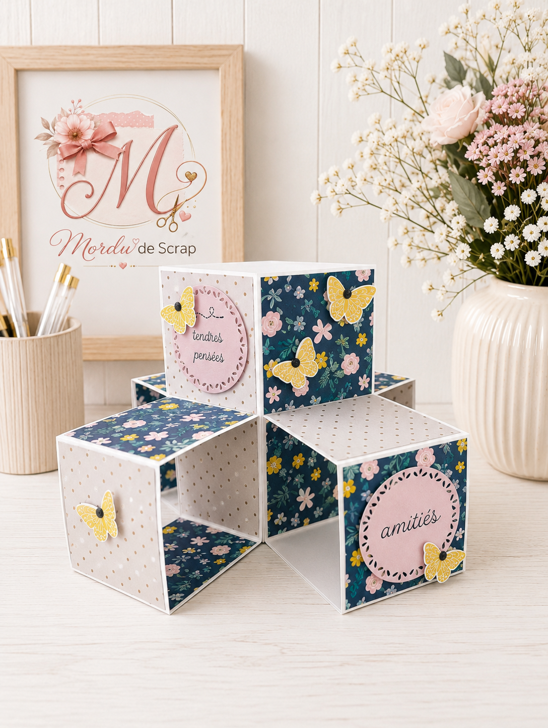 CARTE CUBE FLORALE